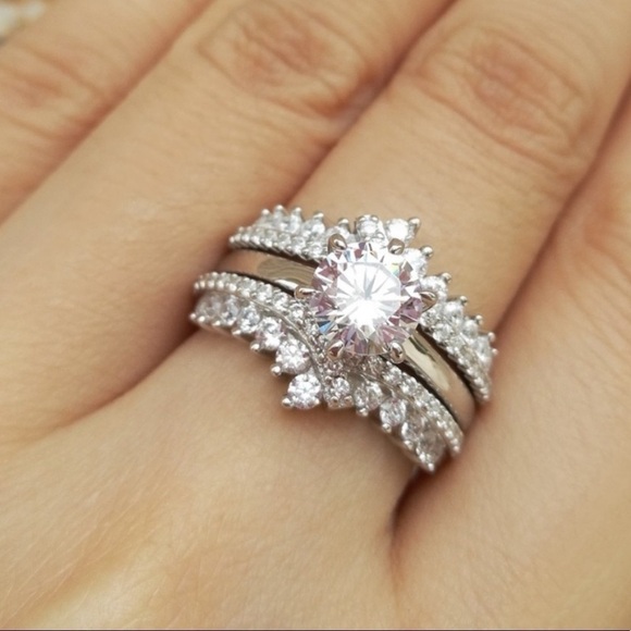 925 Silver Moissanite Engagement Ring Wedding Band Set - Picture 1 of 9